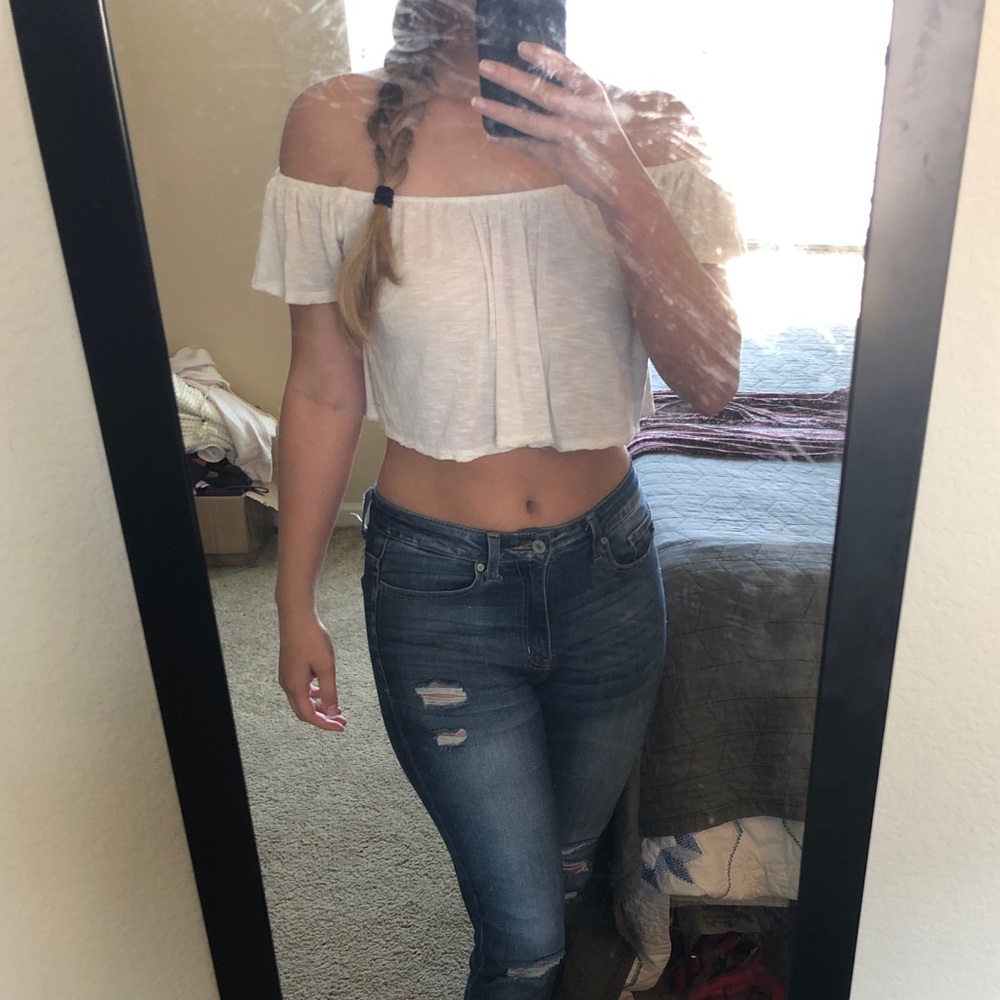 Off the shoulder flowy crop top